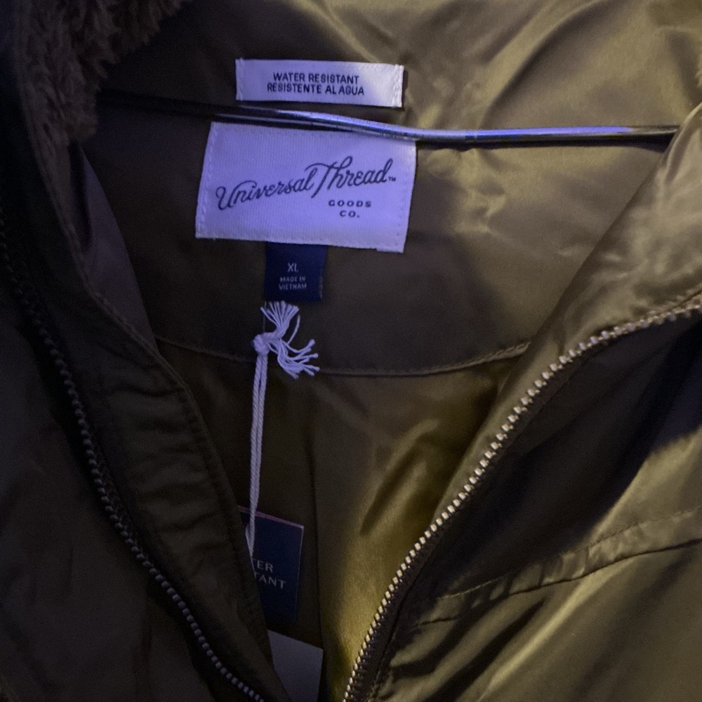 Universal Thread Olive Puffer Jacket - Picture 4 of 4
